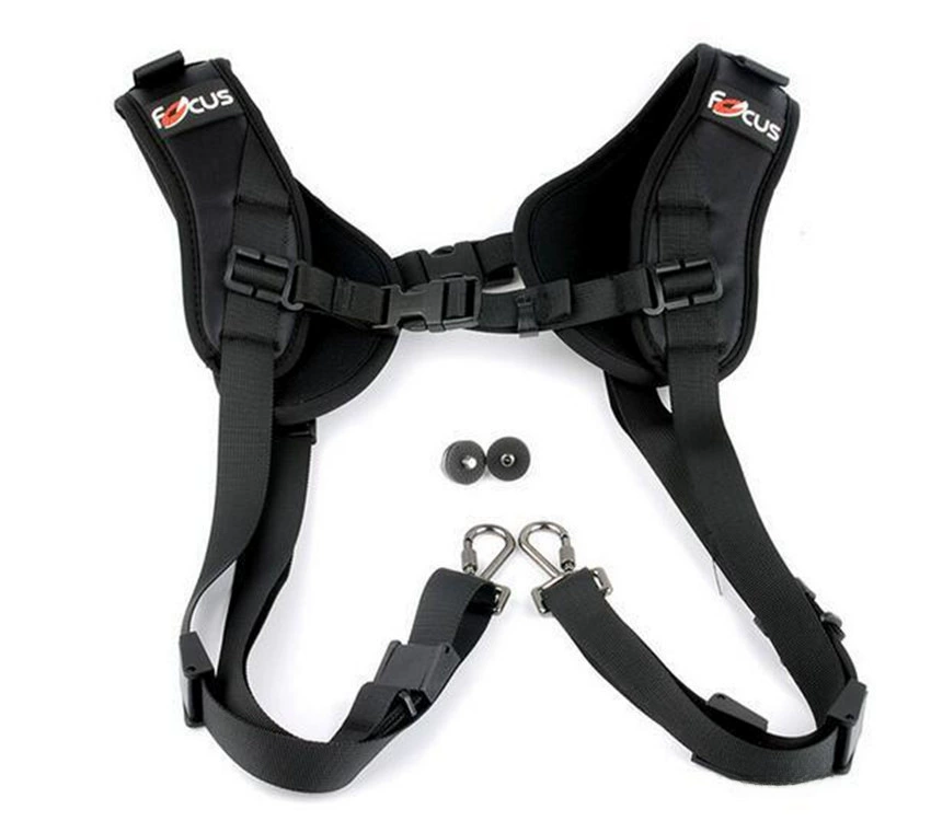 Camera, straps, fast suspenders, worn on the shoulder