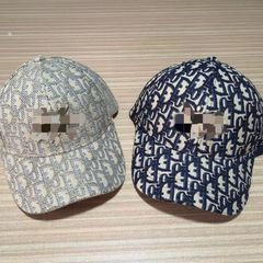 D家の正しいバージョンのファッションの古い花のアルファベットの刺繍の経典のアヒルの舌の帽子のデニムの水洗いの柔らかいトップの野球帽