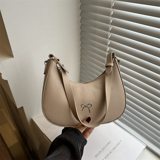 Bow Underarm Bag Women's 2024 New Artistic Minute Style Shoulder Bag TexTURE Commuting Fashionable Crescent Bag Trendy