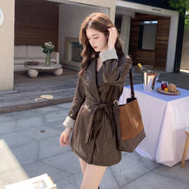 设计质感皮衣女外套2026春秋新款收腰翻领上衣机车服中长款皮夹克