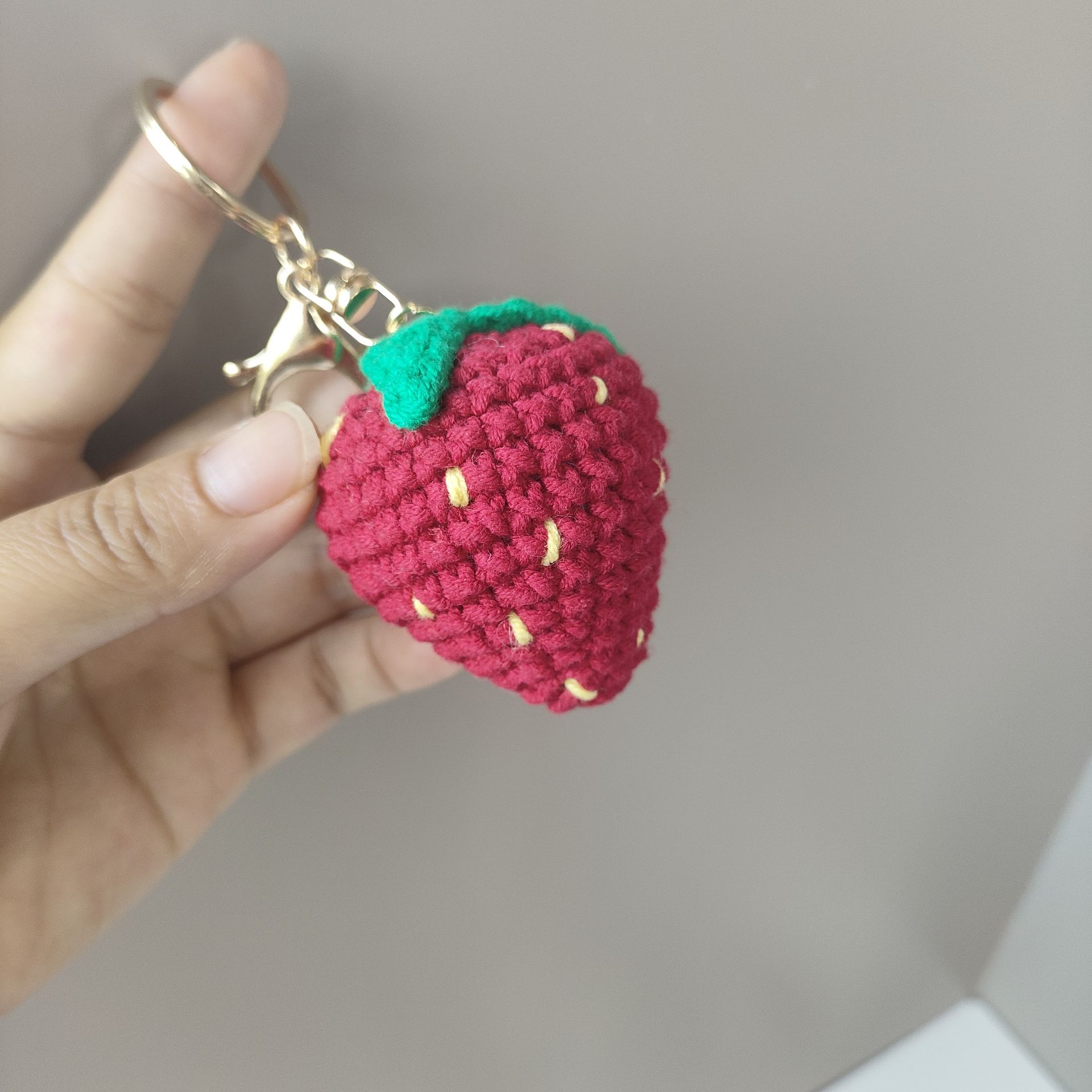Cute Style 1 Piece Cute Strawberry Yarn Unisex Bag Pendant Keychain