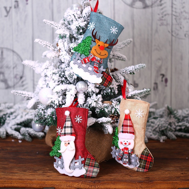 Decoraciones navideñas Santa Claus calcetines tela a cuadros muñeca calcetines de lino árbol de Navidad colgante adornos bolsa de regalo de Navidad