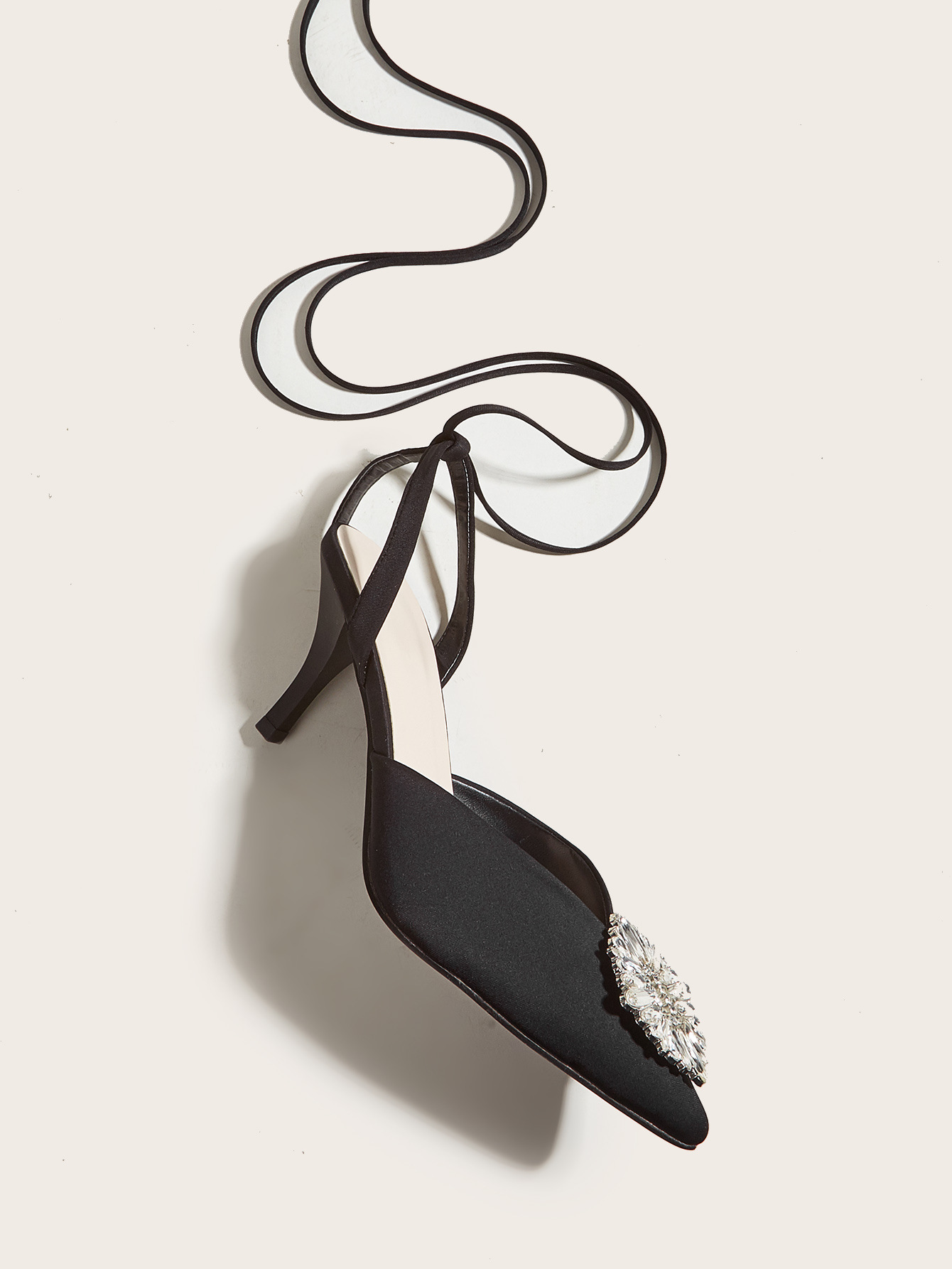 zapatos de tacón de aguja con cordones y diamantes de imitación en punta NSSO107858