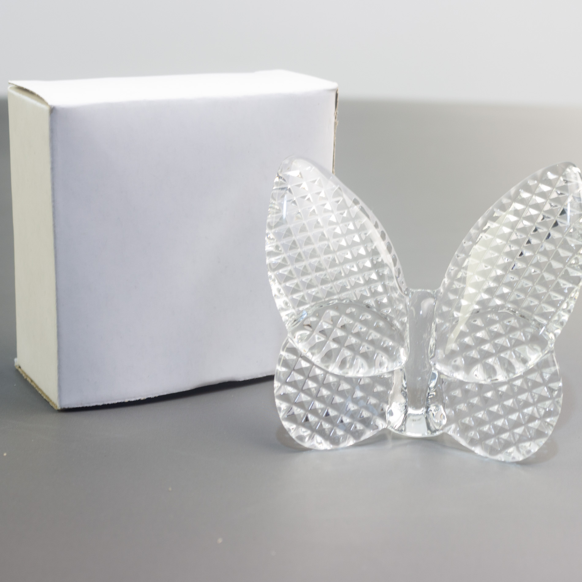 다이아몬드 얼굴 흰나비