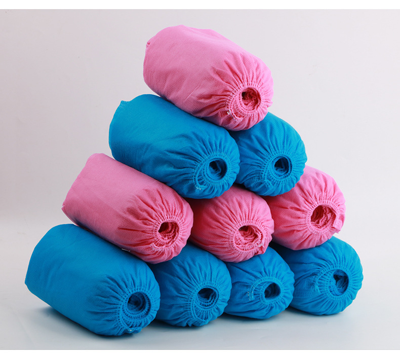 Una sola vez no tejido cubierta de zapatos al por mayor espesado antideslizante desgaste cubierta de zapatos transpirable cubierta de zapatos 100 paquetes directos de fábrica