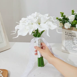 其他婚庆用品;手捧花;头纱