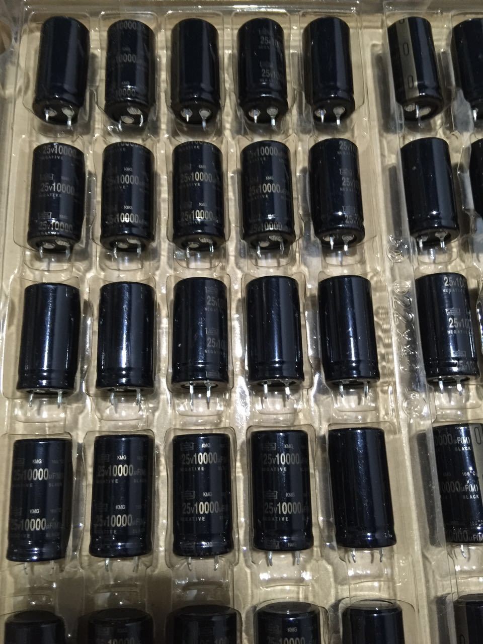 25v10000uf 10000uf25v全新原装进口铝电解电容器22*40mm
