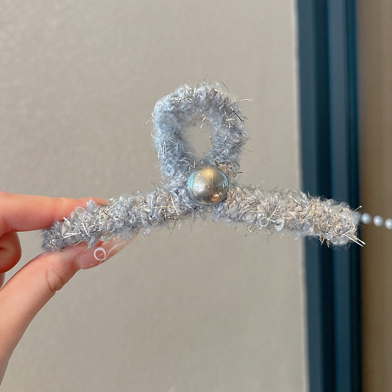 Otoño y invierno curry clip de agarre de cabeza grande clip de cabello tocado clip de tiburón 2025 nuevo peludo de gama alta agarre de cabello