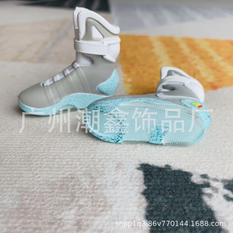 AJ Back to the Future A Pair of Naked Shoes Wholesale AJ Keychain Joint Jordan 3D Stereo Sneakers Model Pendant