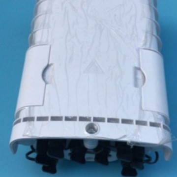 厂家批发华为头子款外贸塑料8芯 分纤箱 1:8防水光分路器箱