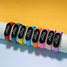 工厂时尚人手触控厂家直销电子环表潮流太空LED防水装饰学生塑胶