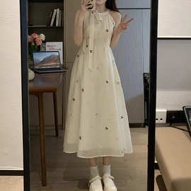 法式甜美气质白色挂脖纱裙连衣裙子女夏季新款时尚高级感仙女长裙