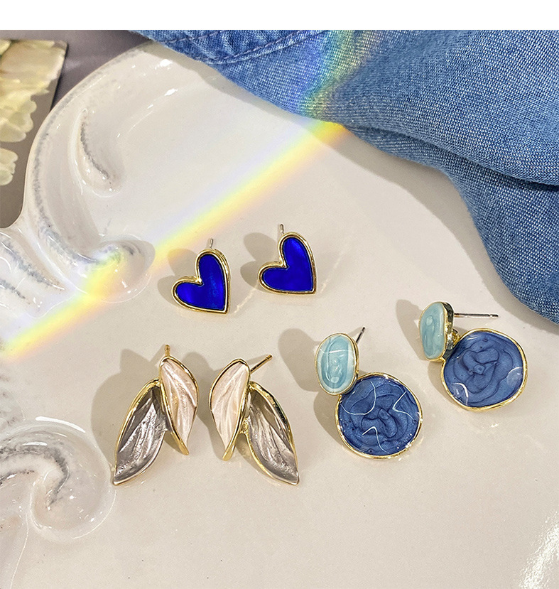 1 Pair Simple Style Butterfly Inlay Alloy Opal Ear Studs display picture 1