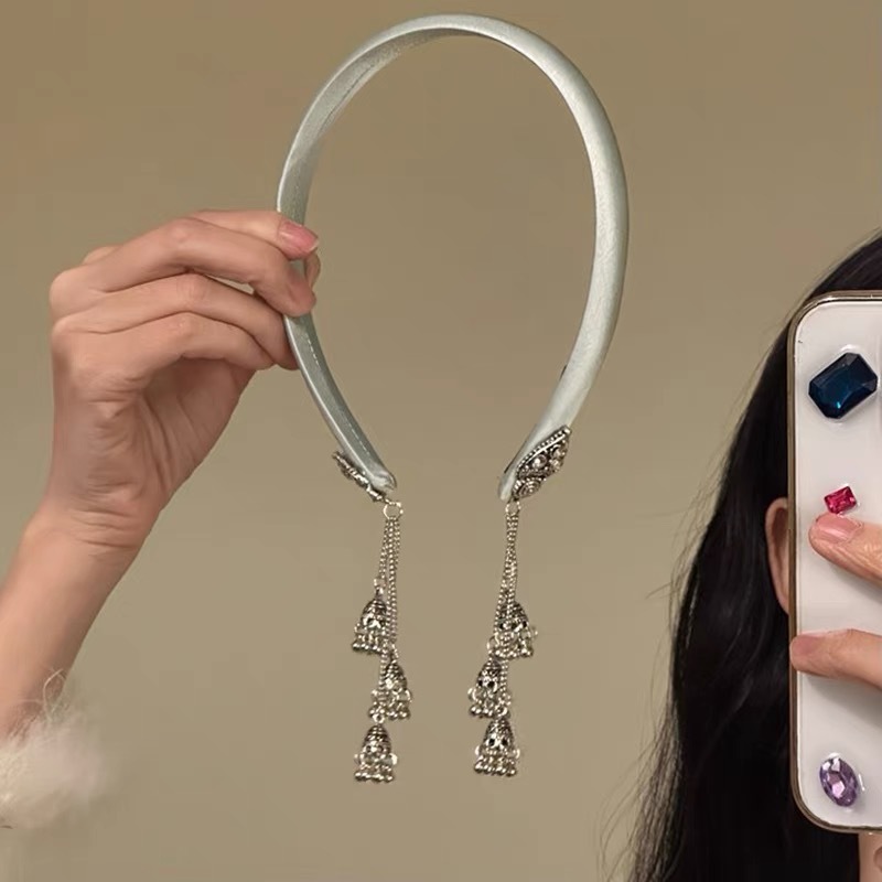 Belleza fresca ~ 2025 primavera y verano nuevo original fresco cinturón de perlas bordillo cinturón de pelo atmósfera tarjeta de pelo