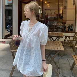 夏季法式设计感镂空蕾丝娃娃衫宽松休闲短袖衬衫泡泡袖白色女上衣