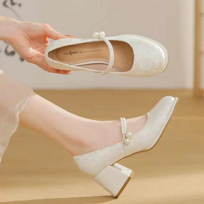 New Chinese-Style High-Heeled Shoes for Women, Chunky Heel, Suitable for Cheongsam and Mamianqun, Spring/Summer 2026 New Model, National Style Mary Jane Shoes for Women New Chinese-Style High-Heeled Shoes for Women, Chunky Heel, Suitable for Cheongsam and Mamianqun, Spring/Summer 2026 New Model, National Style Mary Jane Shoes for Women