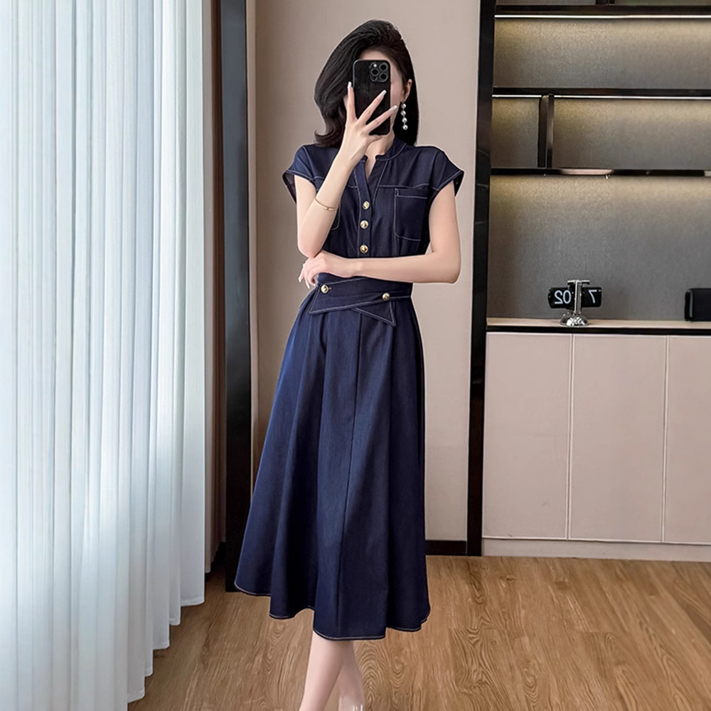 Fashionable retro summer denim dress