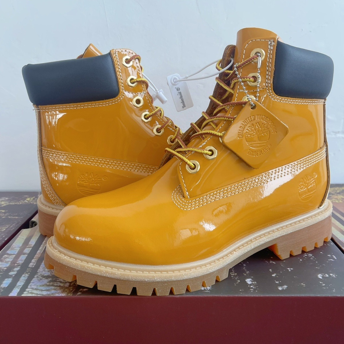 Botas Tipo Martens de Cuero Impermeables, Modelo 10061 para Hombre y Mujer | Protección Antideslizante