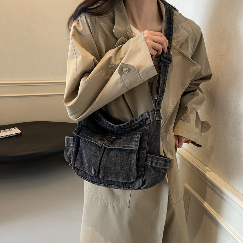 Korean Style Fashionable Shoulder Bag Women's Simple Retro Fashionable Large Capacity Tote Bag Casual Fashionable All-match Crossbody Bag
