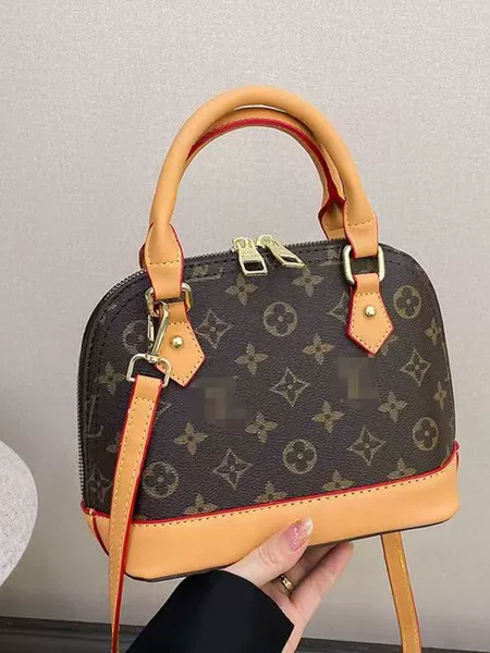 Retro Fashion Shell Handbag 2025 New Letter Shoulder Messenger Bag Niche Western Style Popular Cross-Border Foreign Trade