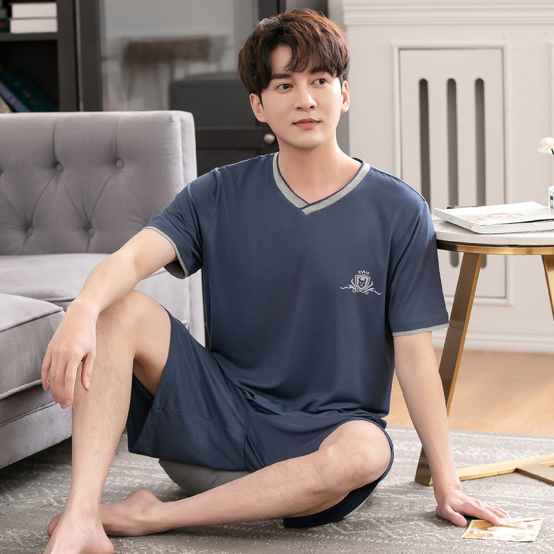 男性パジャマ夏の薄いモデルのモーダル綿の半袖半ズボン男性の家庭服夏の太ったスーツ