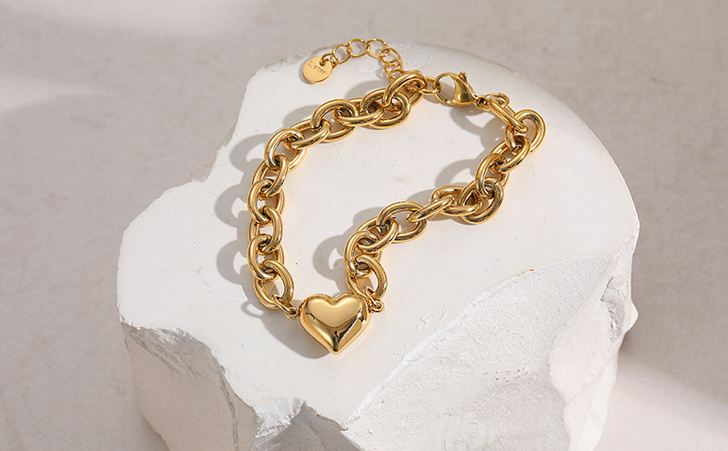 heart shaped female fashion 18K copper bracelet metal jewelrypicture1