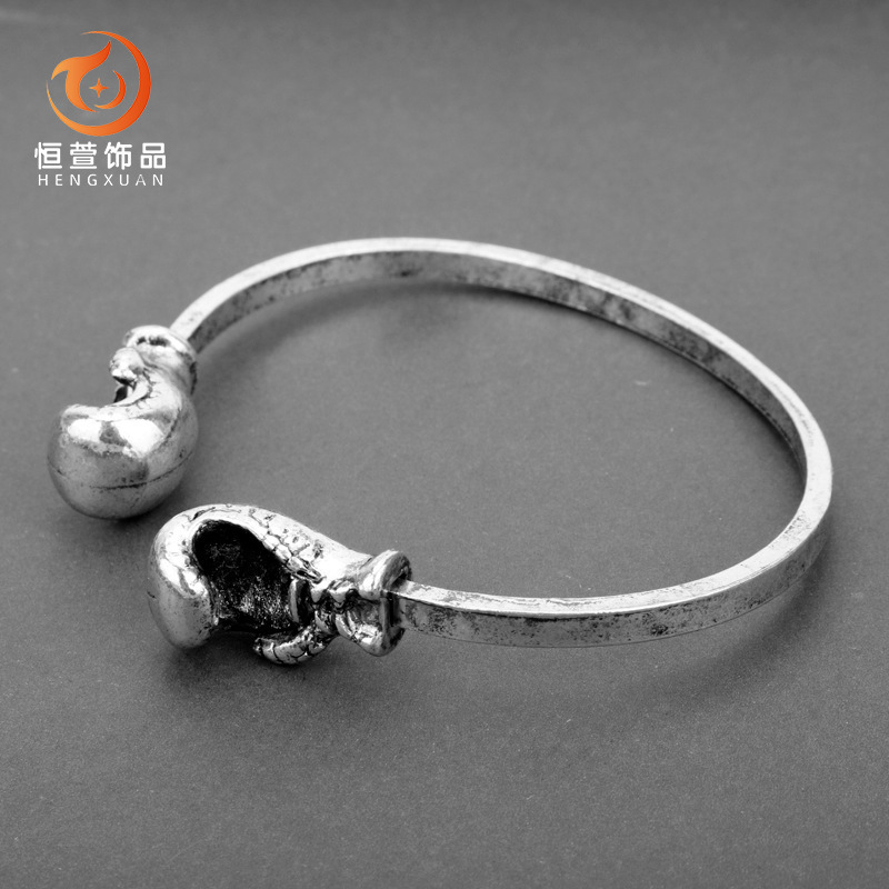 Japanese and Korean fashion hand jewelry hot creative fitness sports boxing gloves opening bracelet personalized fashion bracelet