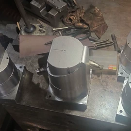 注塑加工;家用电器加工;狗狗牵引