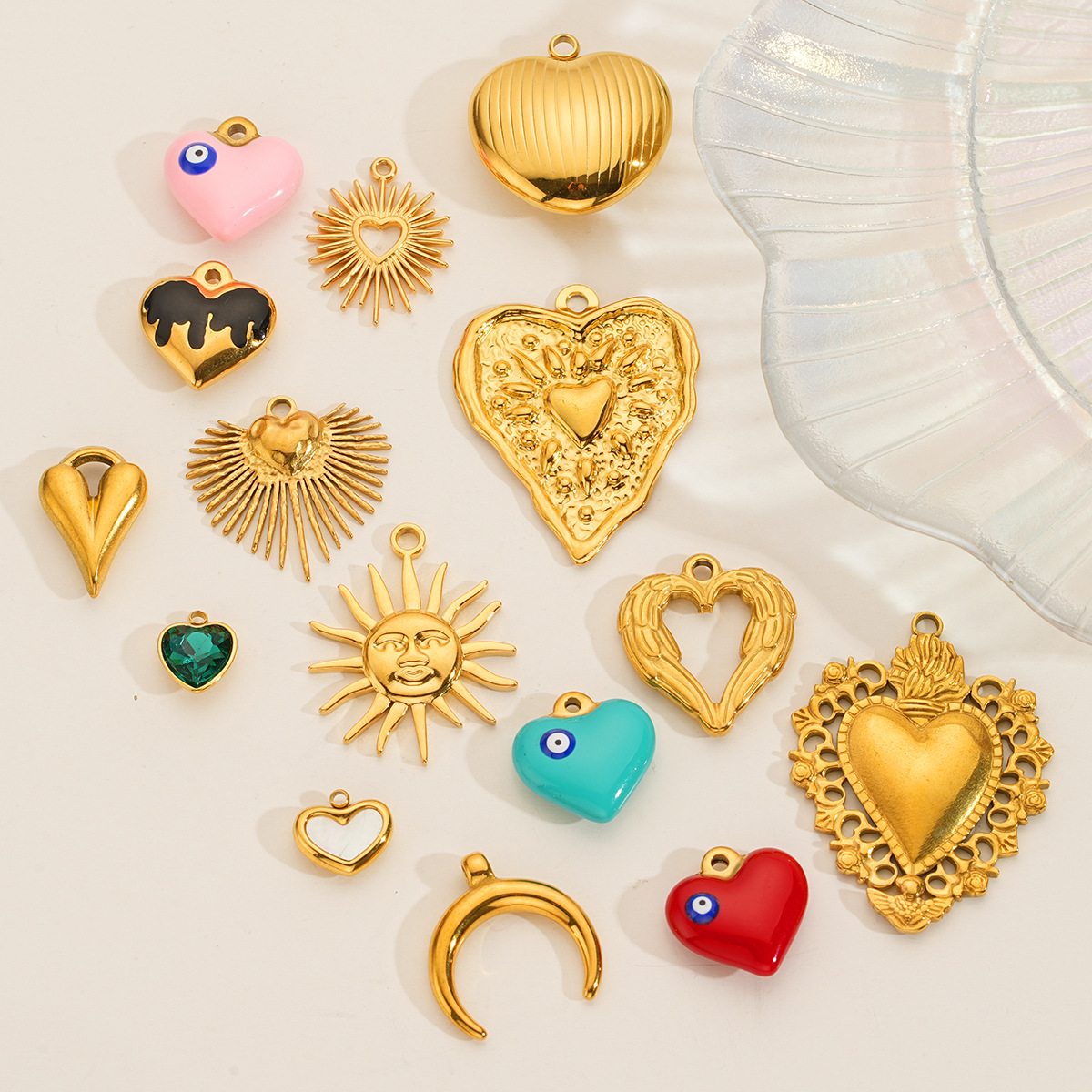 9g Weight Pendant Jewelry Making Type 18*22.5mm, 21*22mm, 9 * 11mm Jewelry Making Size 18K Gold Plated Plating Material Glass Inlay Material DIY Jewelry Accessories Classification 5 PCS/Package Quantity 304 Stainless Steel Material Sun, Moon, Heart Shape, Eye Pattern All Seasons Season Enamel, Inlay Design IG Style Style 5 PCS/Package 18*22.5mm 21*22mm 9 * 11mm 304 Stainless Steel Glass 18K Gold Plated Sun Moon Heart Shape Pendant DIY Jewelry Accessories 1