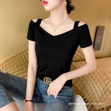黑色一字领短袖t恤女夏性感露肩设计感小众潮流修身显瘦打底上衣