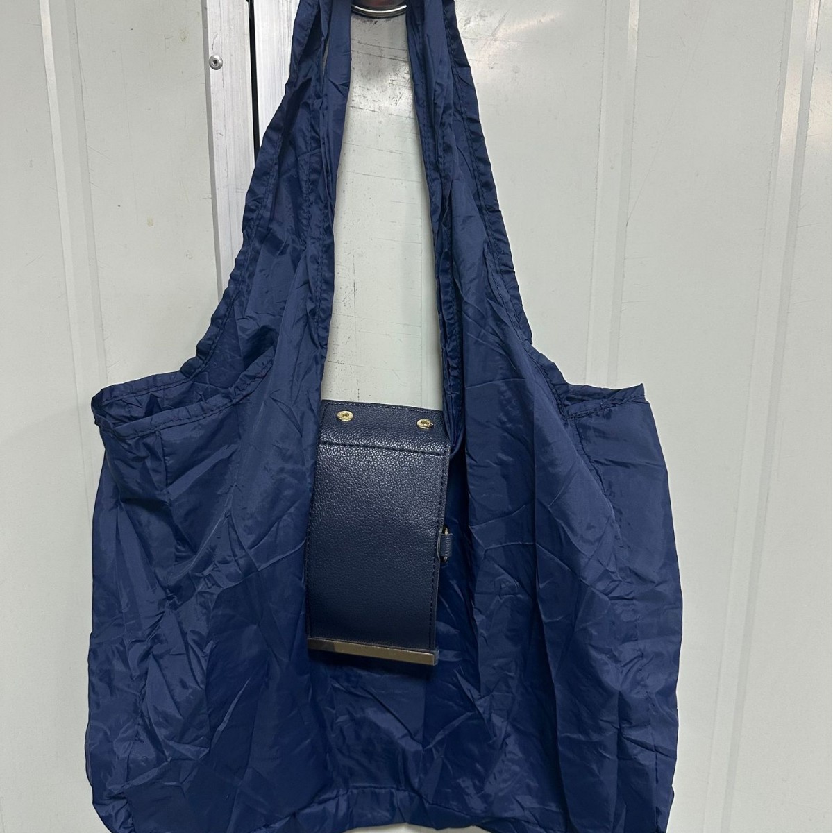 Cross-border factory wholesale key storage fabric bag, nylon shopping bag, large capacity, convenient, portable, single-shoulder, eco-friendly