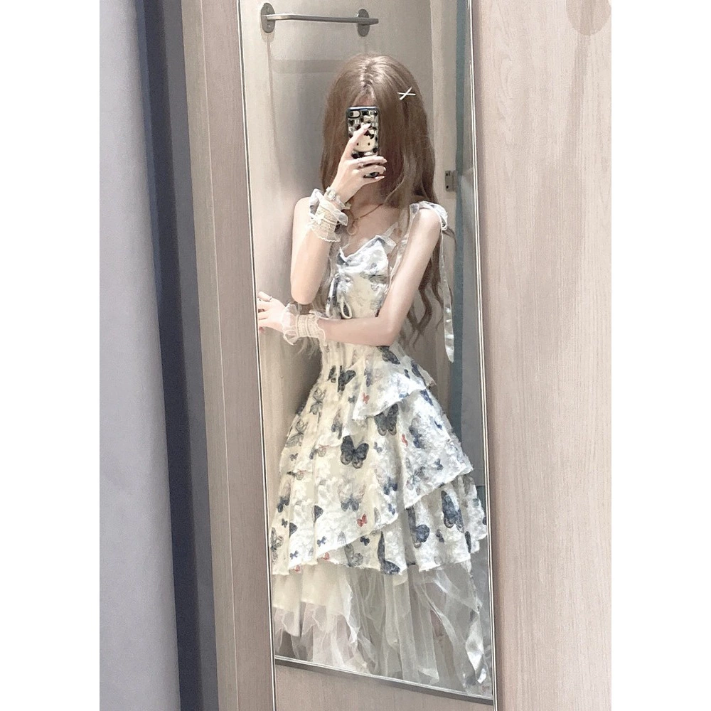 Модное женское платье на тонких бретельках с элементом бабочки, летний дизайн с неровным подолом, миниатюрное короткое платье с завышенной талией.