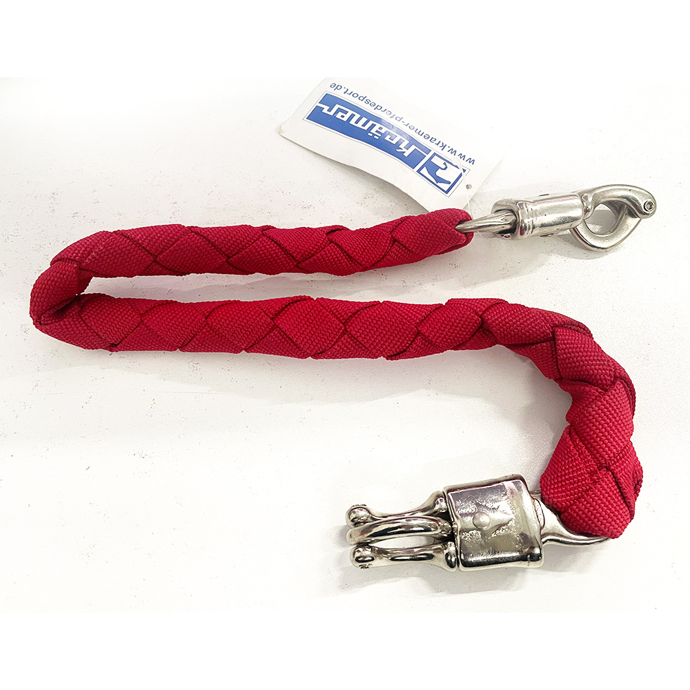 Horse transport ropes, elastic horse-leading ropes, stable ropes, carriage ropes, and eight-foot-long horse harnesses.