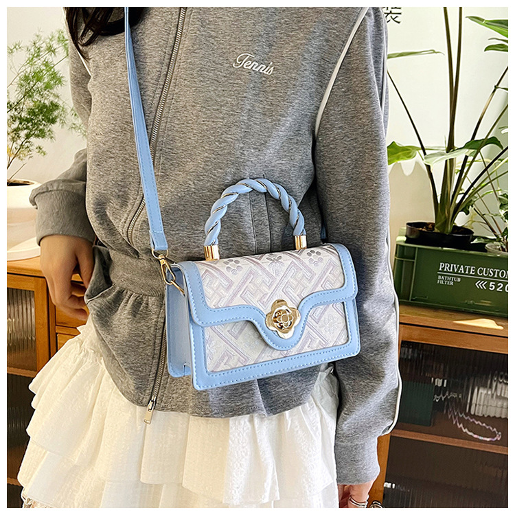 Korean style fresh 2025 Spring/Summer trendy and fashionable crossbody handbag for women, single-shoulder light luxury chanel-style bag undefined