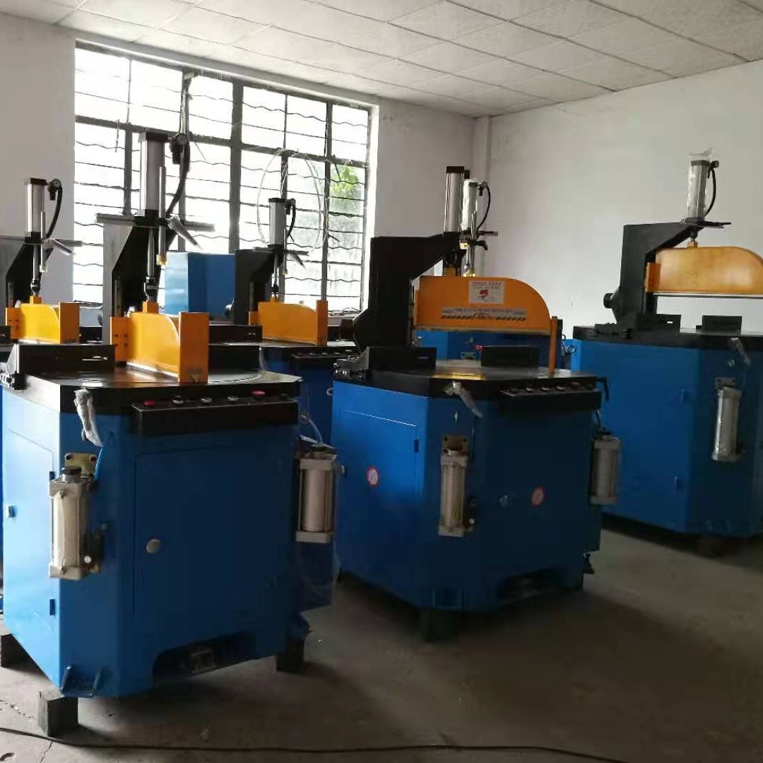 大型建筑铝型材切割机