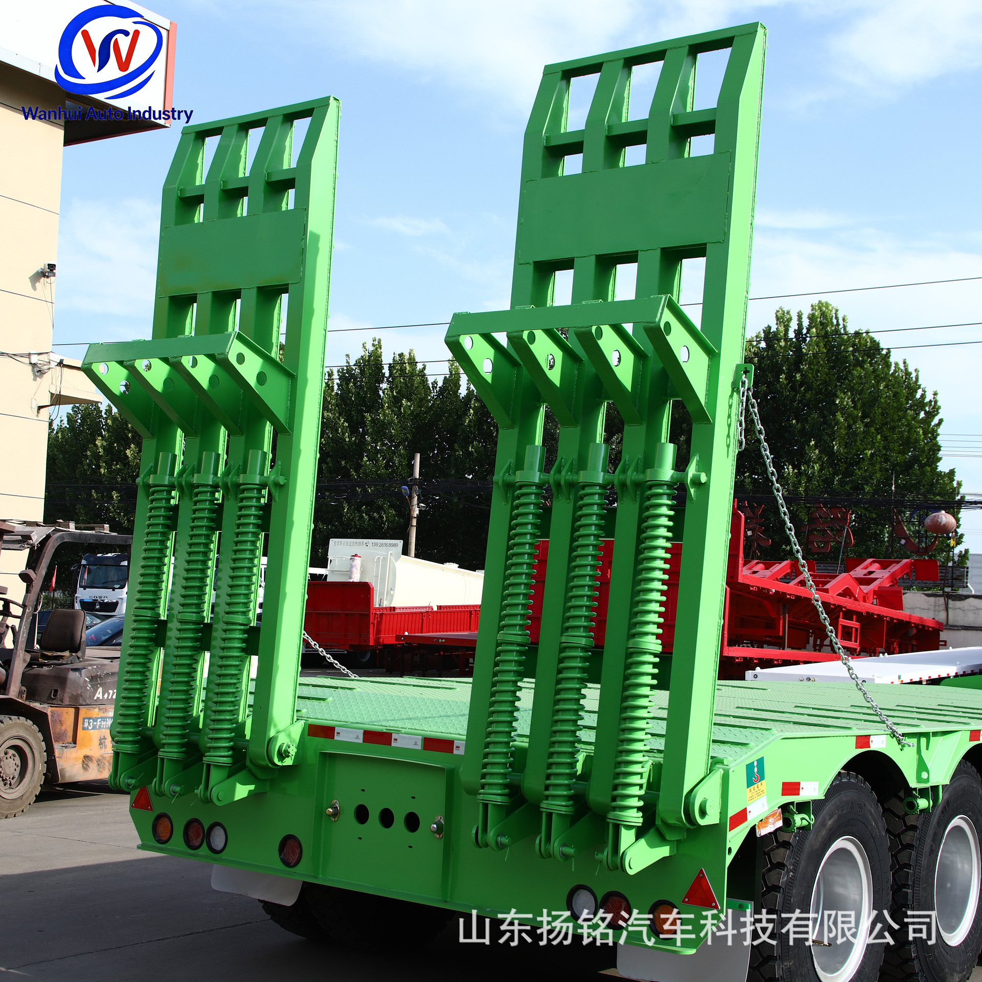 Heavy-Duty Engineering Equipment Transport Semi-Trailer with Reinforced Ladder, Suitable for Loaders, Excavators, Trailers, Etc., Supports Export