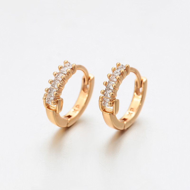 Joyería Xuping, Aleación con Baño Electrolítico en Color Oro de 18k, Pendientes con Circonitas Multicolores, Estilo Europeo y Americano, Clips para Orejas, Accesorios Versátiles y Modernos para Orejas, Venta al por Mayor
