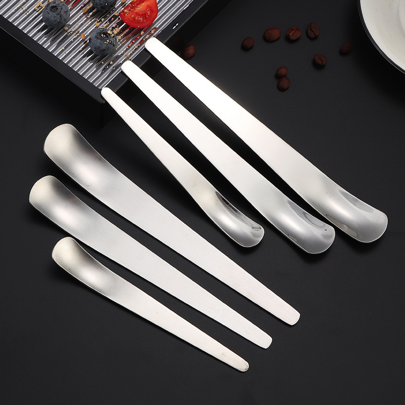 Cuchara de acero inoxidable con mango largo para café y postre_voghion.com