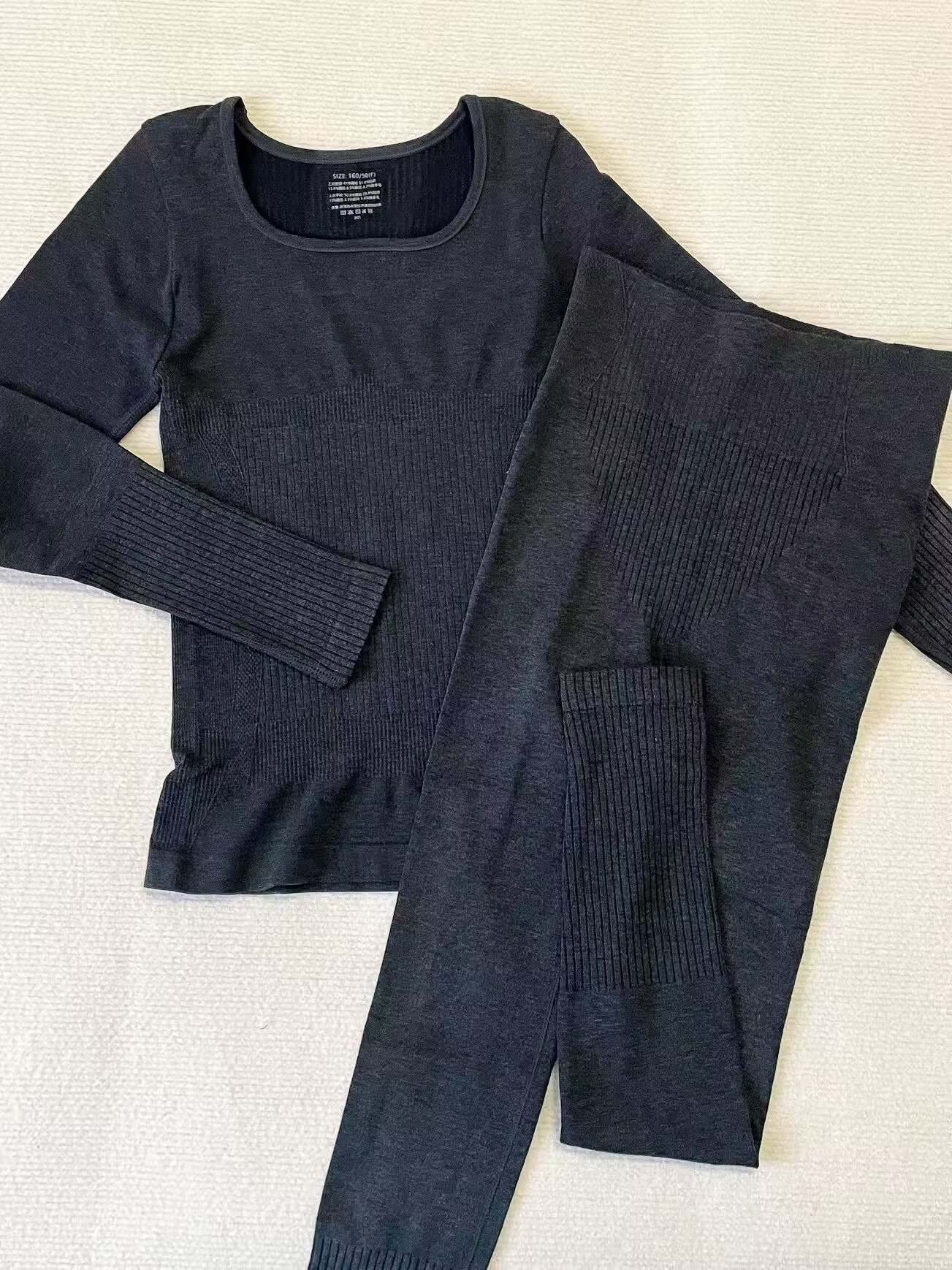 Blogger's same style square collar black