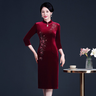 Autumn New Middle-aged and Elderly Gold Velvet Embroidery dress Temperament Happy Mother-in-law Handmade Beaded High-end Mother's Dress
