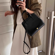 新款复古油蜡皮黑色双肩包女士韩版高颜值背包小众设计潮流手提包