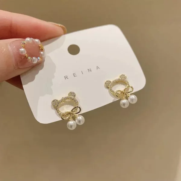 New Trendy and Stylish Pearl Bear Earrings for Women, Unique Design, Fashionable, Sweet, Exquisite, Creative, Versatile Gift