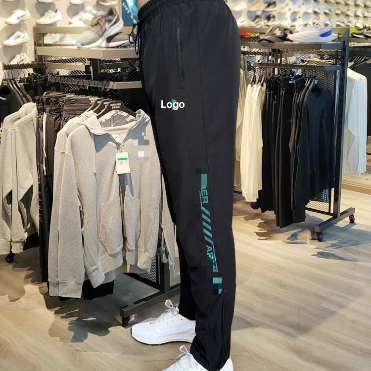 검은색