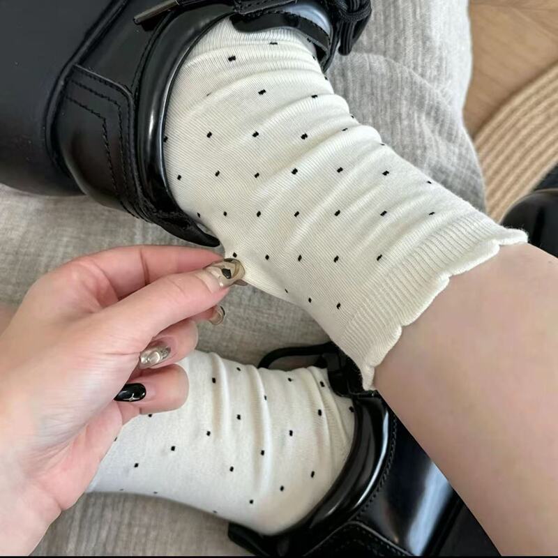 White women's mid-calf socks, cotton seamless slouch socks with lace dots, Korean style for pairing with small leather shoes, suitable for spring and autumn