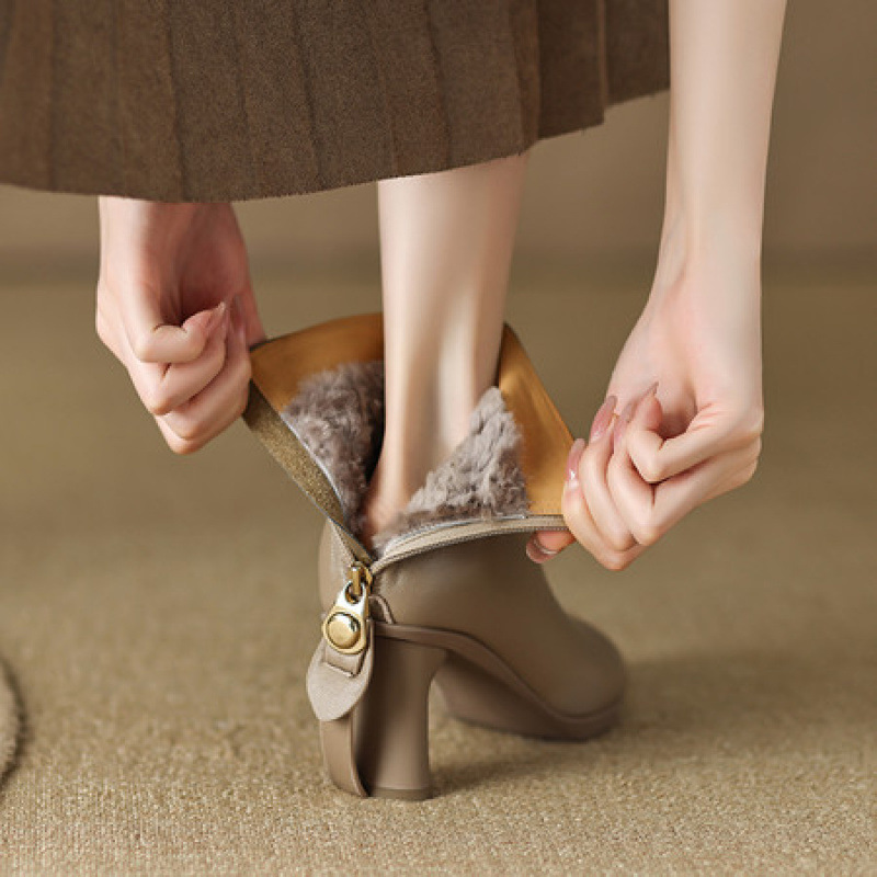2025 Autumn and Winter New Women's Shoes and Boots, Western Boots, Cross-Border Export Niche, Light Luxury, Sheepskin Fur, Pointed Toe, Stiletto Heel 2025 Autumn and Winter New Women's Shoes and Boots, Western Boots, Cross-Border Export Niche, Light Luxury, Sheepskin Fur, Pointed Toe, Stiletto Heel