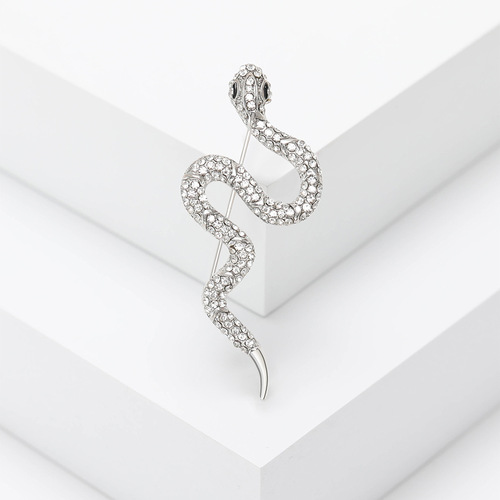 Korean version creative rhinestone snake brooch ins trendy fashion simple clothing accessories personalized alloy animal pin wholesale