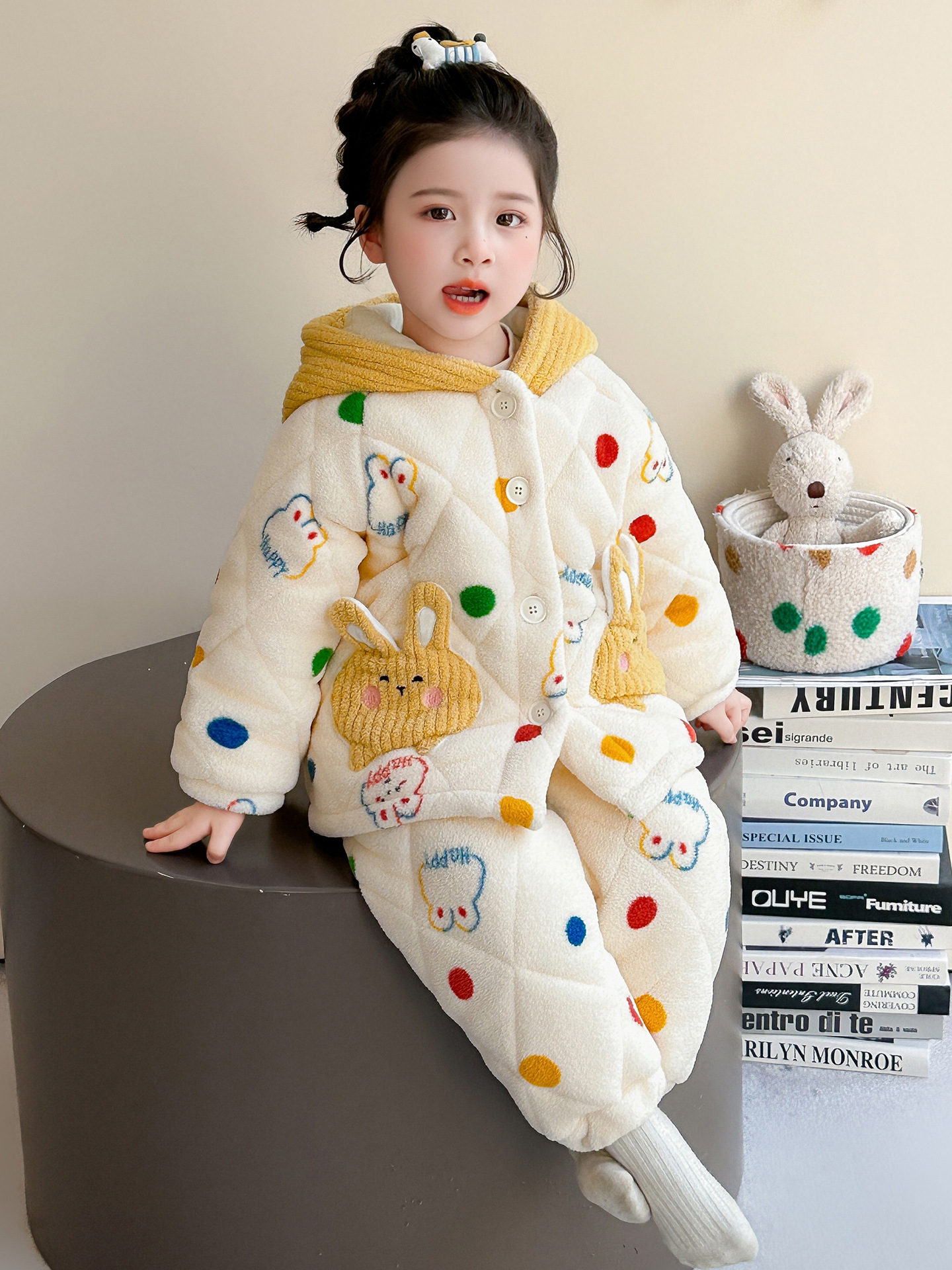Niñas coral terciopelo ropa de hogar tres capas de algodón engrosado conjunto de invierno terciopelo para niños con capuchón pijamas cálidos