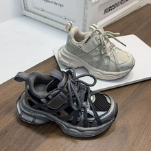 2025冬季新款儿童绑带运动鞋轻便防滑男童老爹鞋中大女童跑步鞋潮