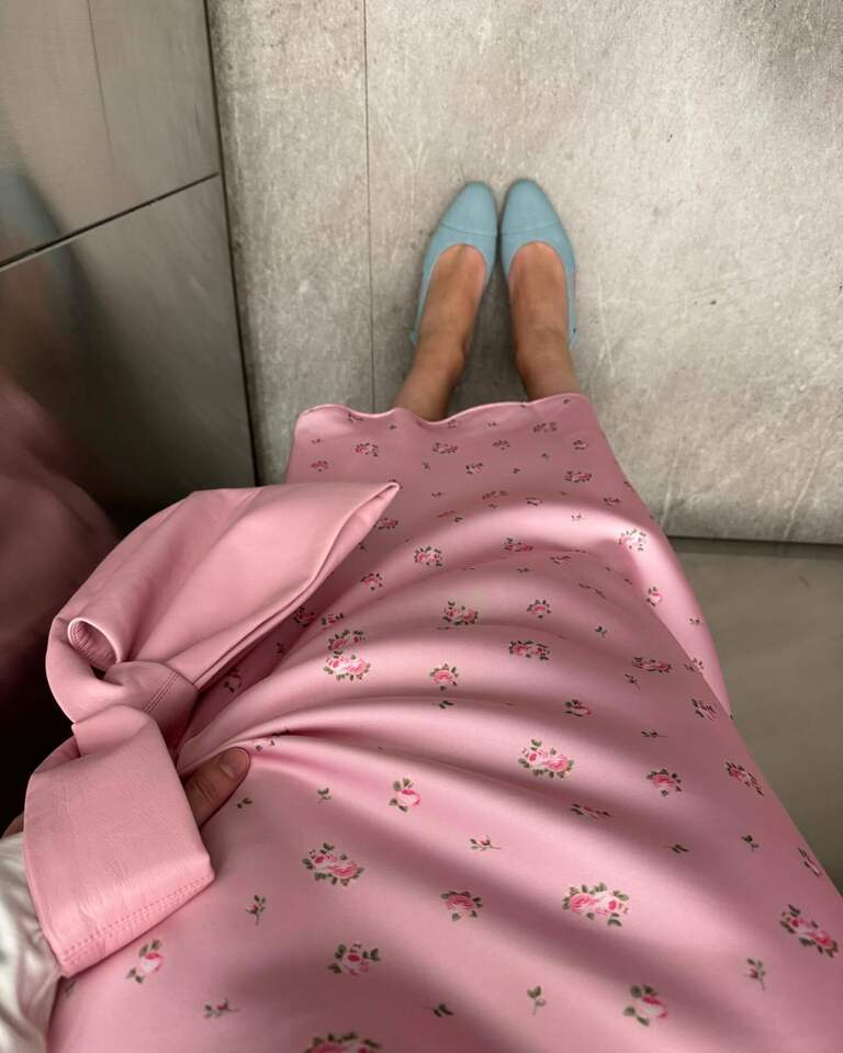 Chân váy dài cạp cao in hoa họa tiết phối màu, chất lưới co giãn nhẹ, form chữ A — Màu hồng (Mẫu số: BSQ0030), Trắng (Mẫu số: BSQ0030) chi tiết 28