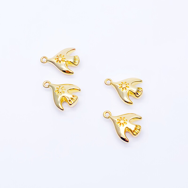 Cute and Elegant Peace Dove Bird Pendant, Plated with 18K Gold, Made of Copper, Simple and Fashionable DIY Accessory with Minimalist Charm Design